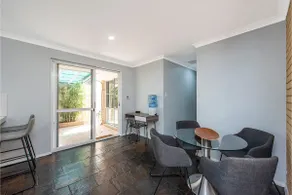 Mandurah Foreshore Family House - 500m to Water - Image 4
