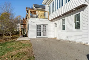 16 West Street, 3 Bedroom, 3 Bath Apartment - Image 3