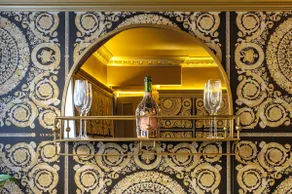 Rock and Roll Suite In Manor House - Image 4