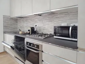 Sunny House - Image 3