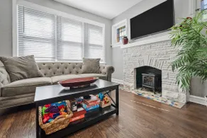 Blair's Amazing House Sleeps 10 5 Beds 2 Bath - Image 5