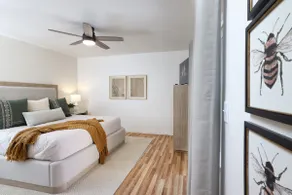 centrally located townhouse - Image 5