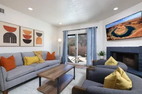 centrally located townhouse - Image 2