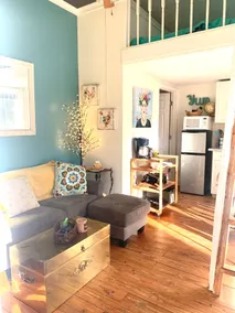 The Cucumber Cabana: Sleeps 2 adults + extra lofts - Image 4