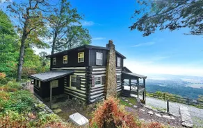 Cozy mountain cabin with breathtaking view. - Image 3
