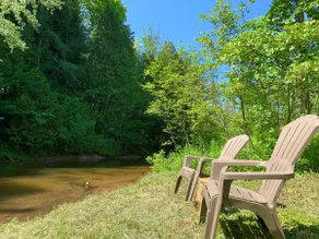 Secluded Betsie River Cabin 3bd+2ba+Loft by Crystal Mtn,8acres,Porch,Fireplace! - Image 4