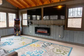 Secluded Cabin & Lake House! Private Pond! Pets! - Image 4