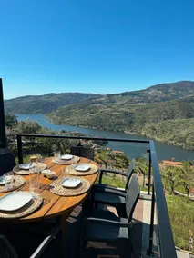 Douro Brothers | Casa Maria - heated infinity pool - Image 3