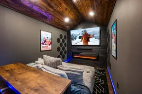 Couple's Escape Cabin! Theater! Jacuzzi! Fire pit! - Image 3