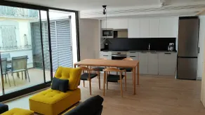 Rutlla10: Central penthouse with terrace - Image 3