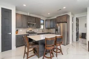 All New spacious cozy in-law suite - Image 5