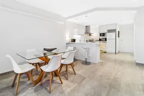 Beach apartment with AMAZING VIEWS! - Image 3