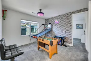 Amazing specials/Lake view/beautiful home+outdoors - Image 2
