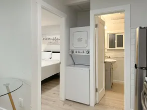 Cozy Drive-Up Suite - Image 5