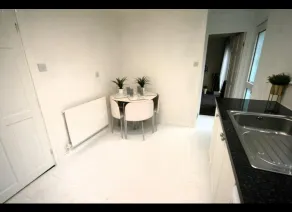 3bed house, Work Travel, wifi&netflix, No Parties - Image 5