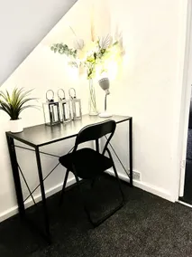 3bed house, Work Travel, wifi&netflix, No Parties - Image 2
