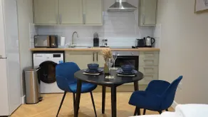 Beautiful Apartment Near LHR with Free Parking - Image 5