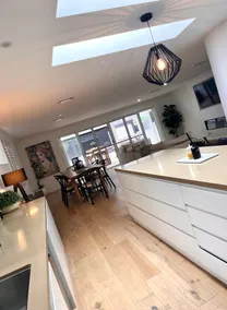 Glamorous waterside retreat 3brs Empire Bay - Image 4