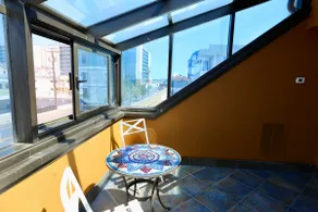 Luxury apartment near beach - Image 2