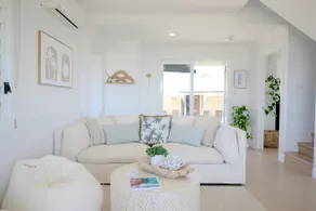 The Bay House - Image 4