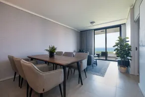 Luxury Studio Apartment - Aircon - Pool - Image 3