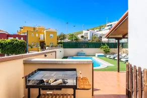 Villa Trueno Sea View Heated Pool - Image 4