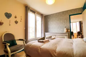 House with garden, office & parking near Paris - Image 3