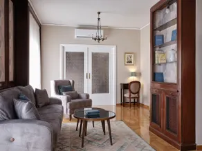 Stunning-Classical 2BD Penthouse - Image 5