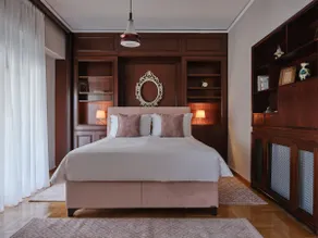 Stunning-Classical 2BD Penthouse - Image 3