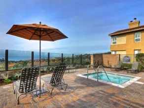 Spacious Luxury Condo with Trail to Beach - Image 4