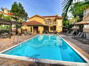 Spacious Luxury Condo with Trail to Beach - Image 3