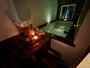 Master Suite with mini pool Near Paseo Montejo - Image 3