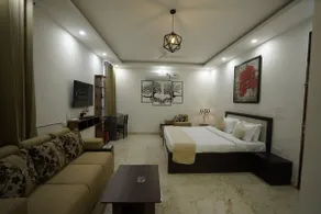 House of Vibes - Image 3