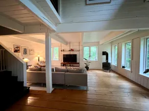 Modern Private Lodge Near the Beach - Image 3