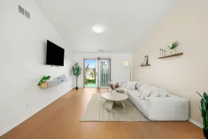 Luxury Condo | King Bed | 2BR 2BA | Great Location - Image 4