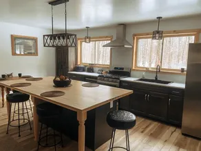 New Modern Pine Cabin/HotTub/4BR - Image 5