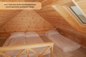 Attic studio apartment - Image 5