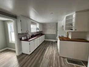Aunt Dora's House - Image 3