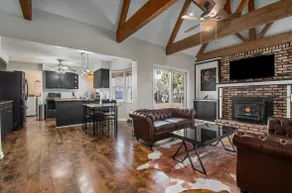Vintage 4bd: Hot Tub | Pool optional basement - Image 4