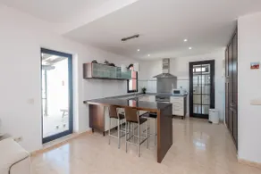 Penthouse in Agaete with Stunning Ocean Views - Image 3