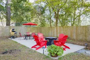 Huge fenced yard w grill & FP; near VSU/SGM & eats - Image 2
