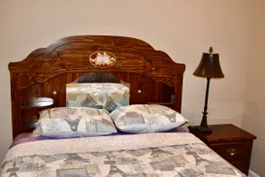 2 Bedrooms Home with 3 Queen Beds Near Nashville - Image 4