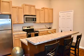 2 Bedrooms Home with 3 Queen Beds Near Nashville - Image 5