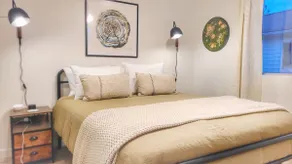 Mid Town Modern - Fam/Couples - Image 5