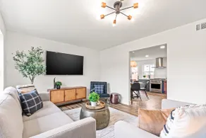 Texas Mid-Century Modern Home - Image 3