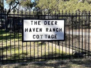 The Deer Haven Ranch Cottage 4 Beds - Image 4