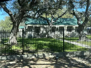 The Deer Haven Ranch Cottage 4 Beds - Image 5