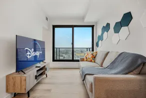 ᨒ Altura TOP Floor Suite•FREE Parking•Bridgeland - Image 3