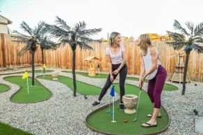 The Gatsby: Putt Putt | Fire Pit | Hot Tub - Image 3