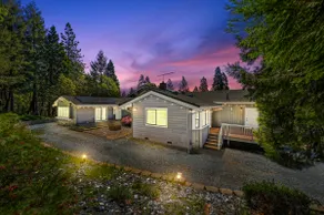 Magical 10+ Acres Villa w/4-bed, 4-bath - Image 2